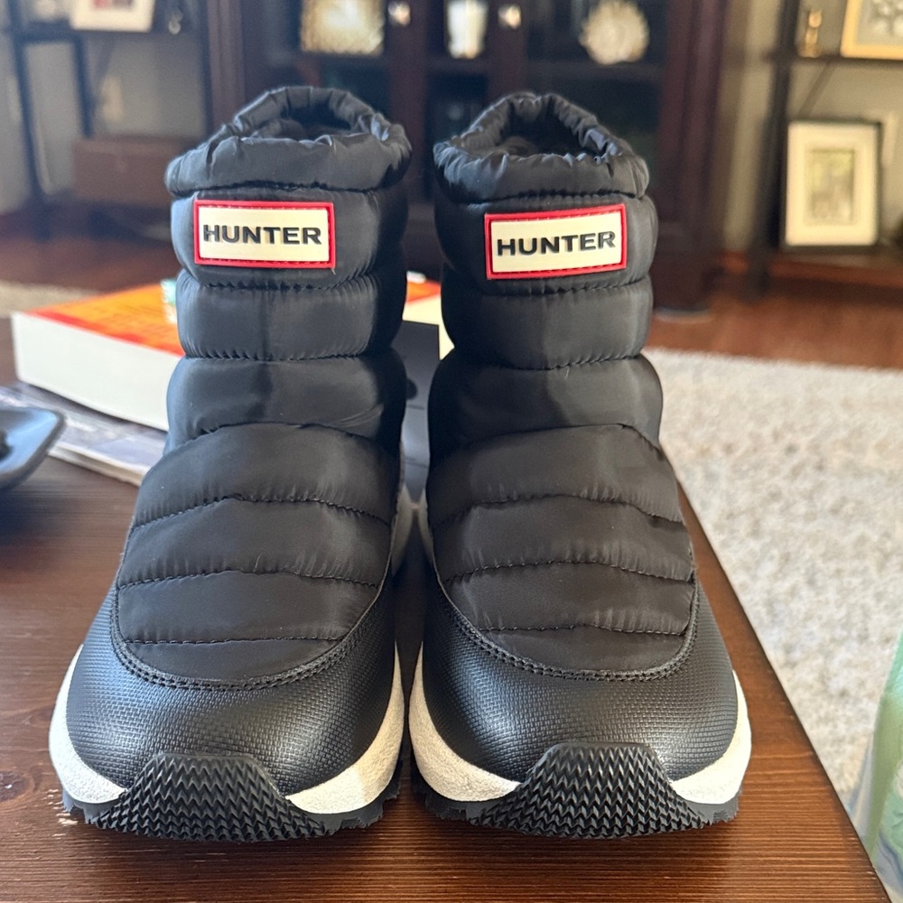 Hunter Black Quilted Boots